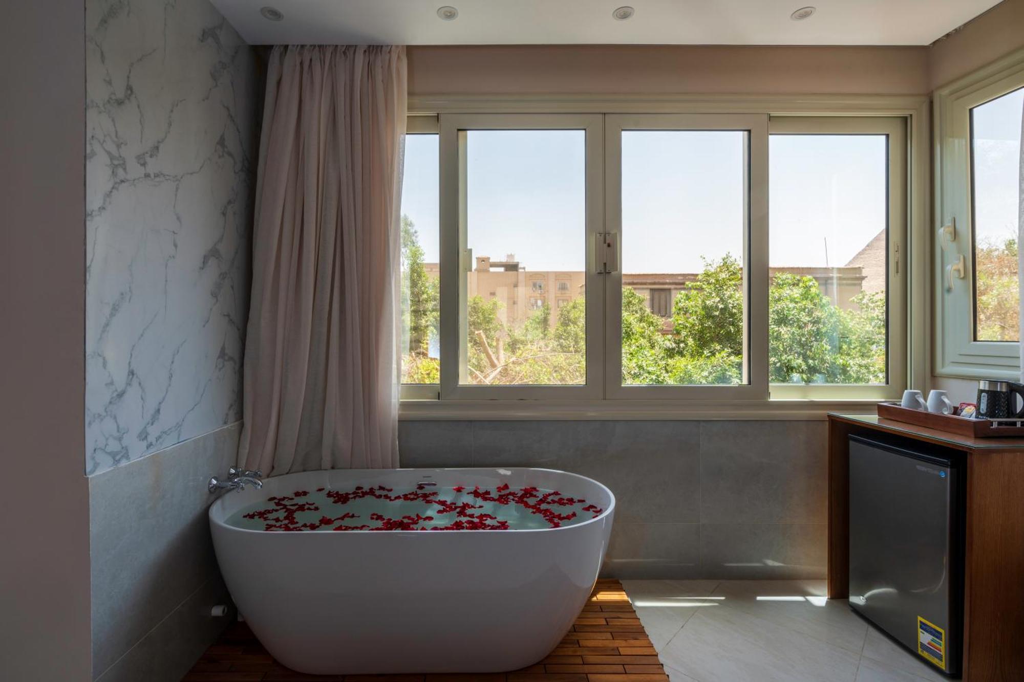 Dream Inn Pyramids View Kafrat al Jabal Exterior photo