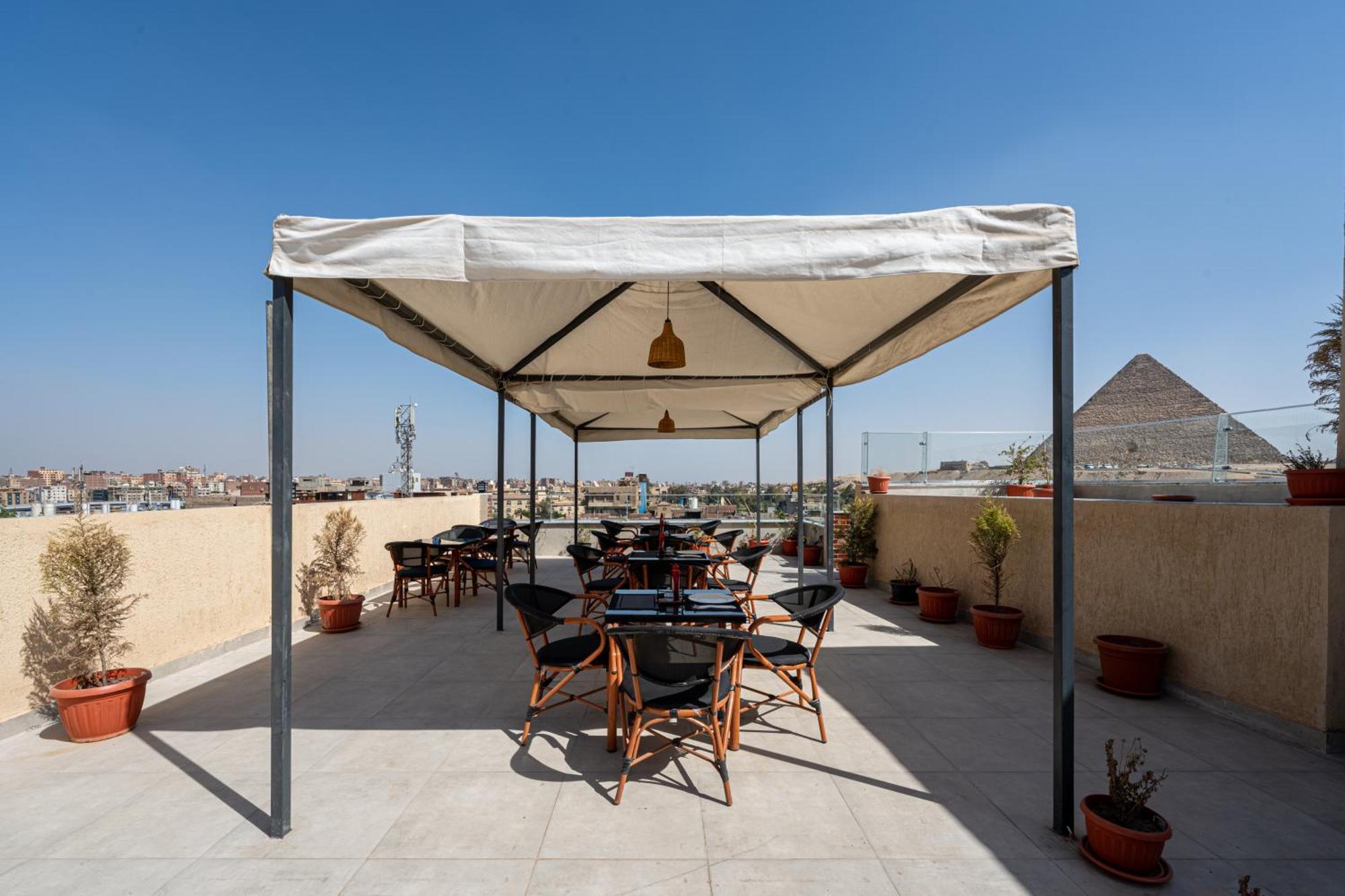 Dream Inn Pyramids View Kafrat al Jabal Exterior photo